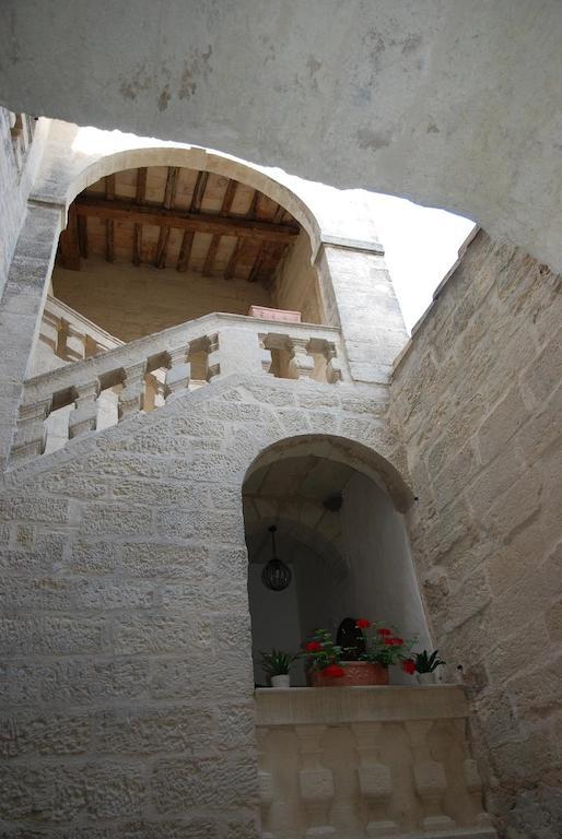 Le Richelieu Bed and Breakfast Uzès Eksteriør billede