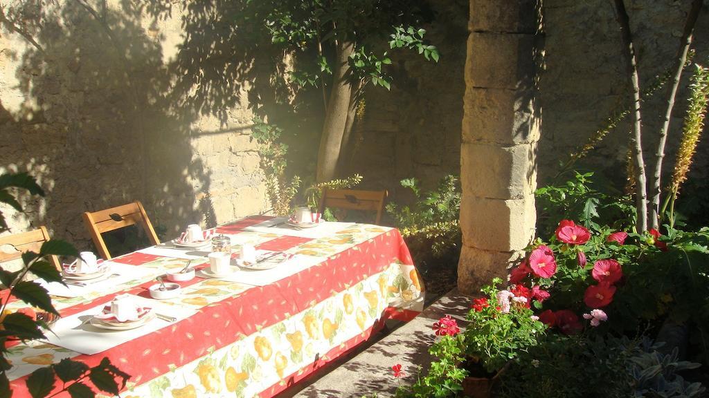 Le Richelieu Bed and Breakfast Uzès Eksteriør billede
