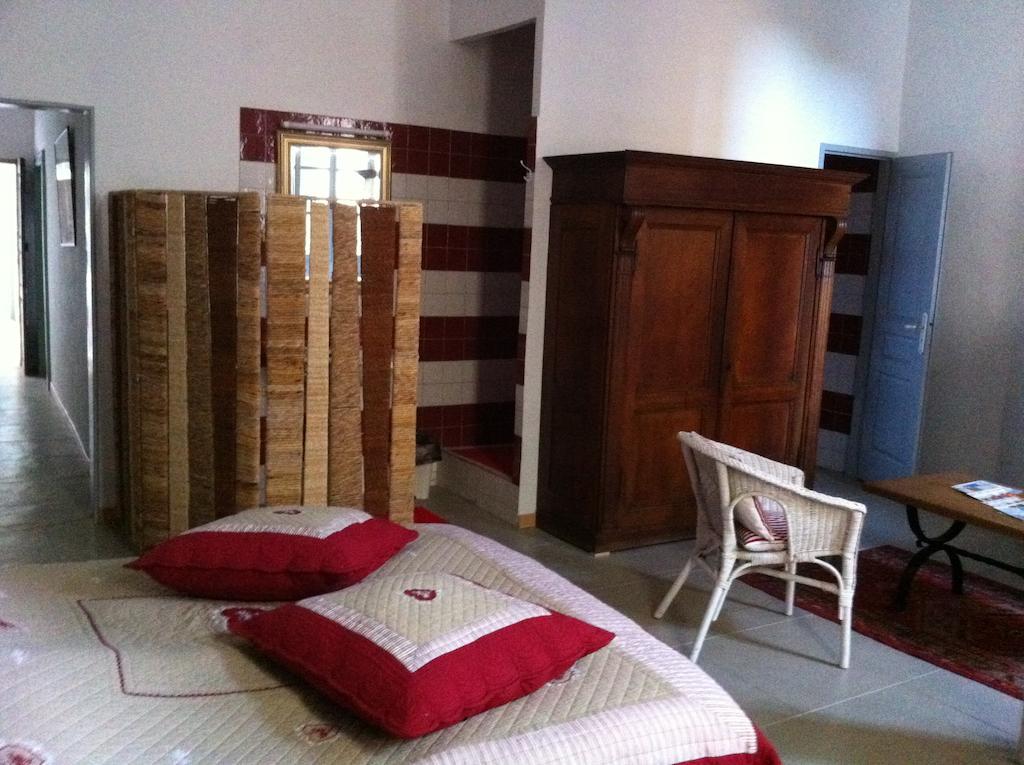 Le Richelieu Bed and Breakfast Uzès Værelse billede