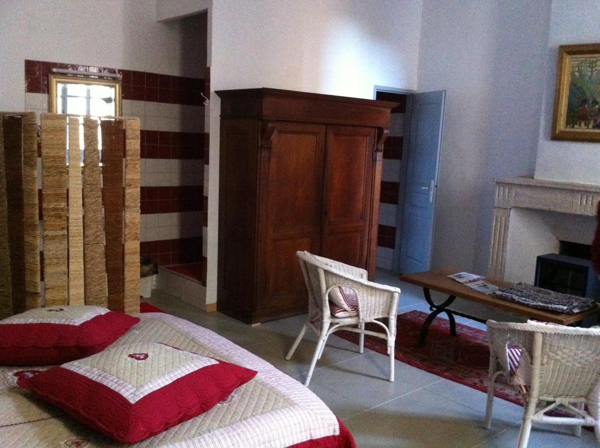 Le Richelieu Bed and Breakfast Uzès Eksteriør billede